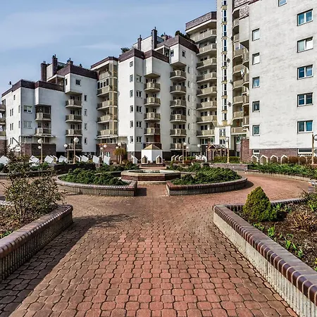 Goclaw Retreat With Balcony - River & Park Nearby - By Rentujemy 公寓